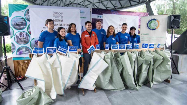 Nestle PH And GMA Network Employees Volunteer For Cleanup Activity In LPPCHEA