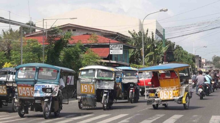 Mayor To Consult Vendors, Trike Drivers On QR Code Payments