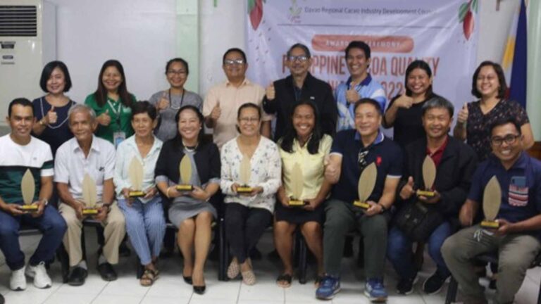 10 Davao Cacao Farmers Cited For ‘Best Quality Cocoa’