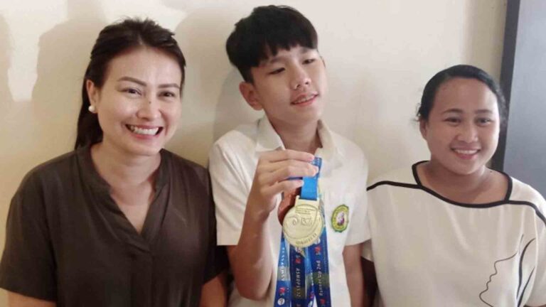 Iloilo Delegate To Asian Math Olympiad Brings Home 2 Medals