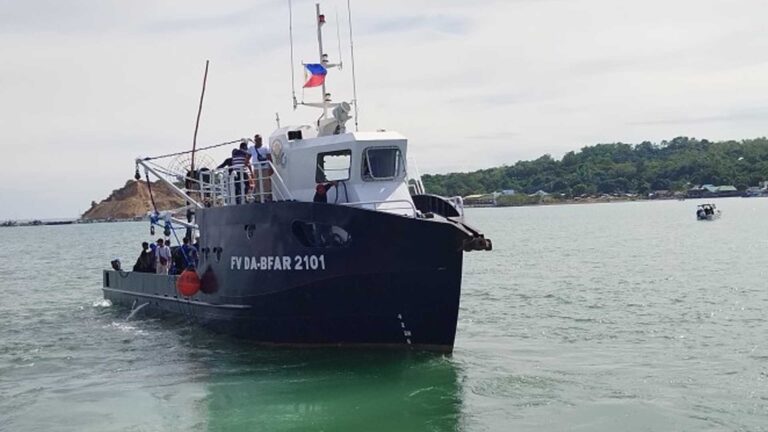 La Union Fisherfolk Group Gets Steel-Hulled Ring Net Vessel