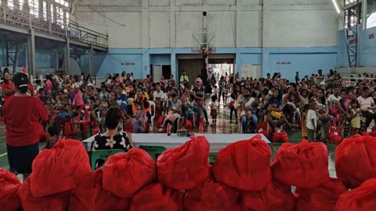 Gift-Giving Program Benefits 200 Malnourished Kids In Bislig