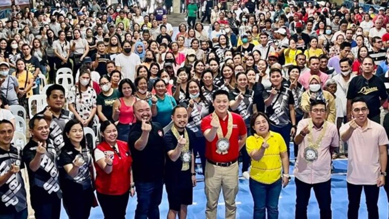 DSWD Aids 490 Quake-Stricken Families In Davao De Oro