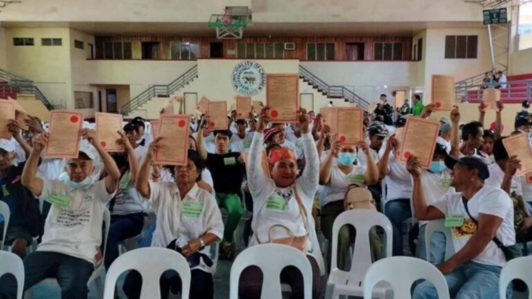 Department Of Agrarian Reform Distributes Land In North Cotabato