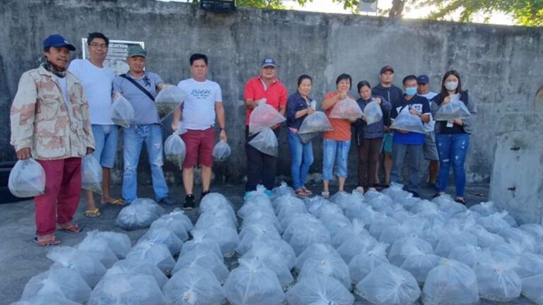 Bataan Fishers Get 100K Tilapia Fingerlings From BFAR