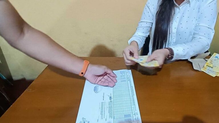 Basilan Provincial Government Employees Get Ramadan Bonus