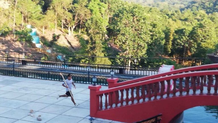 Marathon Promotes Potential Of Highest Mountain In Panay
