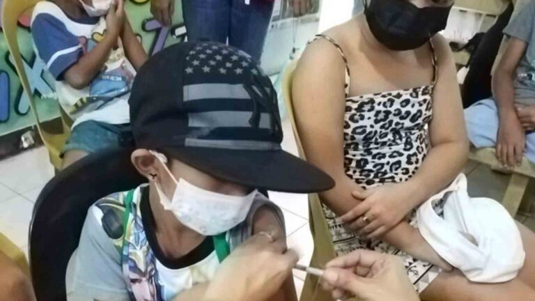 Bacolod City Targets 108K Kids For MR, Polio Immunization