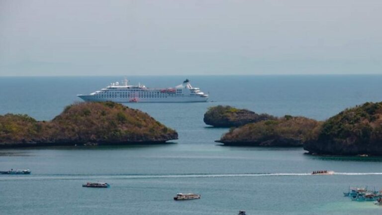 Hundred Islands National Park Welcomes 1st Cruise Ship Amid Pandemic