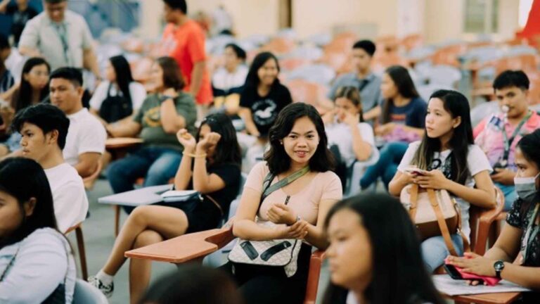 ‘Passport On Wheels’ Attracts Ilocos Sur Residents