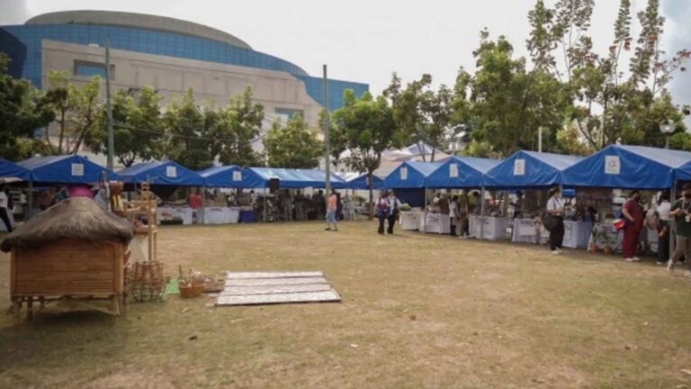 Trade Fair Showcases Local Best Products In Bataan