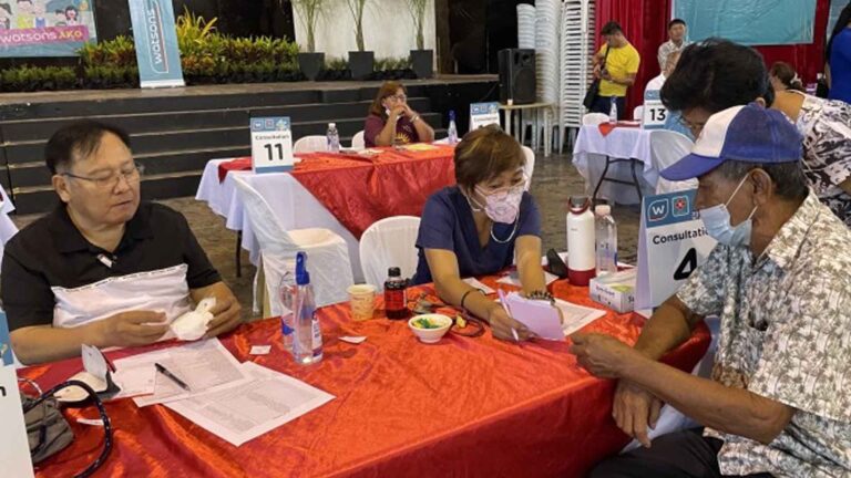 Elderly, Children In Ilocos Norte Get Free Medical Services