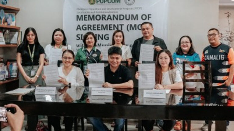 Albay Town, POPCOM Ink Deal To Localize Family Planning Programs