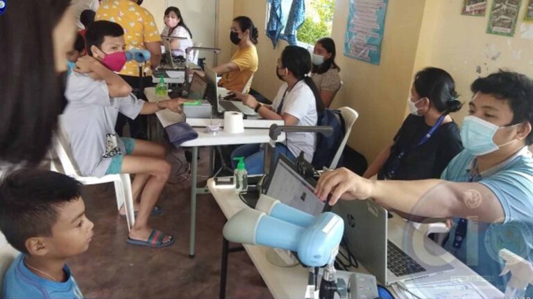 PSA Brings National ID Registration To 6 Tacloban Schools