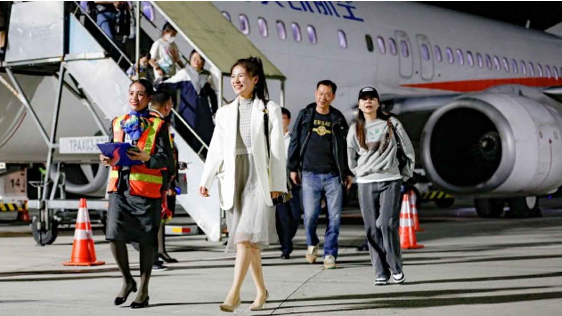 DOT Welcomes Resumption Of Chartered Flights To Boracay