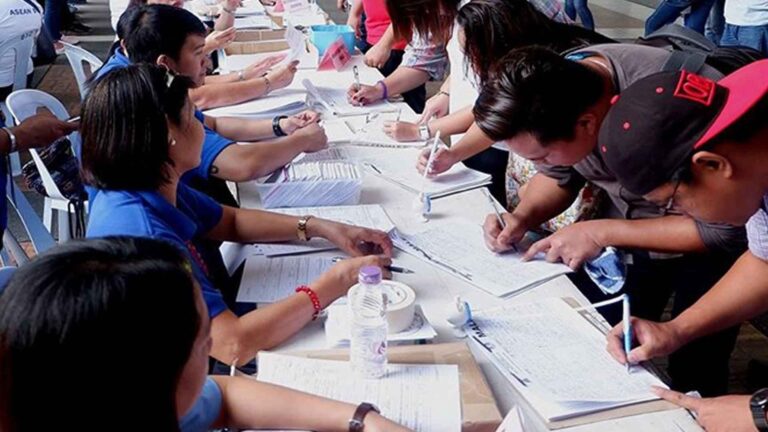 DOLE Helps Groom Graduating HS, College Students For Employment