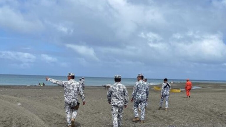 Ilocos Norte To Donate Fiberglass Boat To Coast Guard