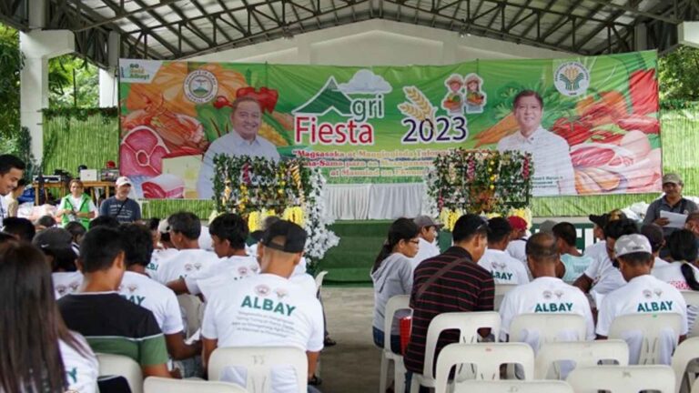 Over 1.2K Albay Farmers Get PHP5 Thousand Government Cash Aid