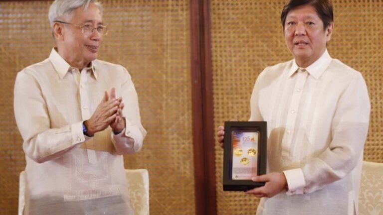 Gov’t Unveils Commemorative Coins For 125th Independence Day
