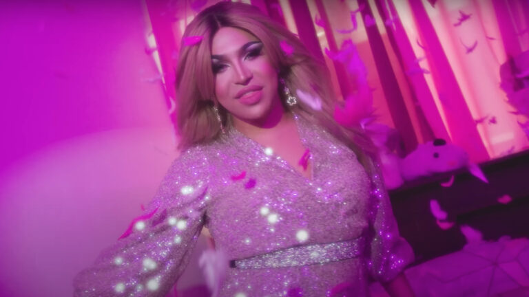 Viñas Deluxe’s “I’m Feeling Sexy Tonight” Hits Half A Million Combined Streams