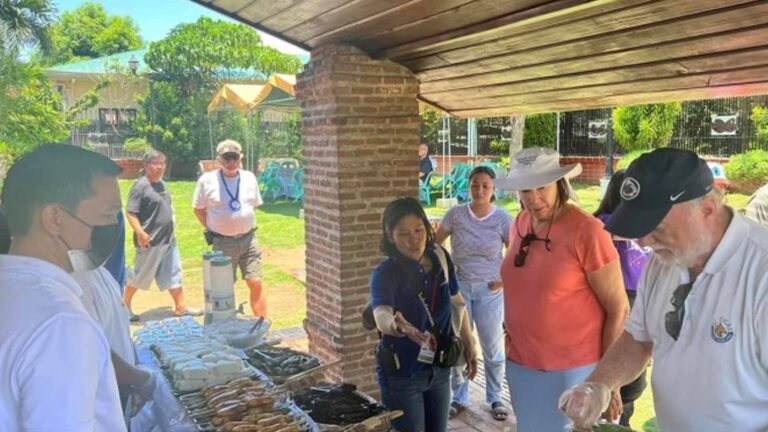 359 Cruise Passengers Enjoy Ilocos Delicacies, Heritage Tours