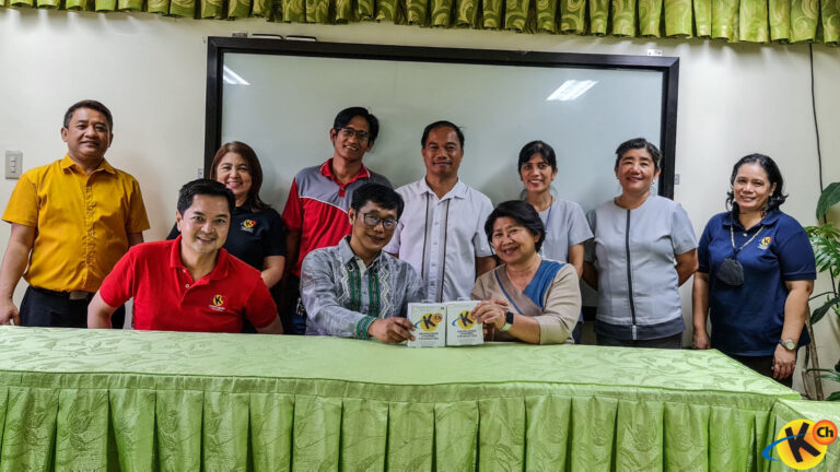 Ifugao Learners Get Access To Knowledge Channel’s Learning Materials