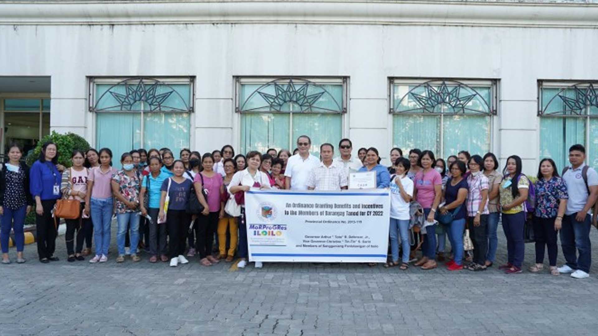 22K Village Watchmen In Iloilo To Get Cash Incentives