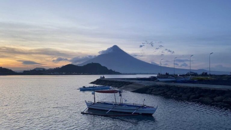 Albay Officials Say Mayon Unrest Best Time To Promote Its Beauty