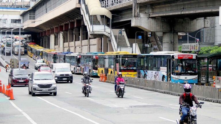 I-ACT Sees Fewer Private Vehicles In EDSA Busway After Crackdown