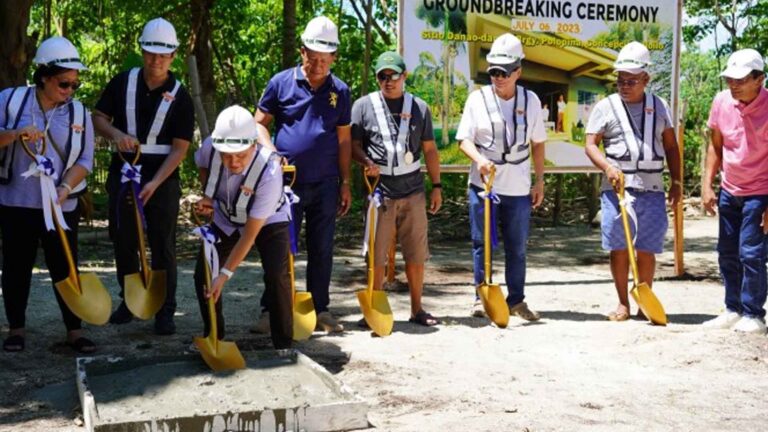 Iloilo Island Village To Get PHP12.8 Million Solar-Powered Water System