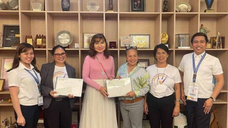 Women’s Groups Get Funds From OVP’s Livelihood Program