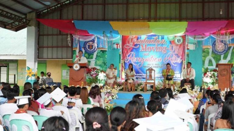 VP Sara Urges Graduates To Honor Parents, Never Give Up