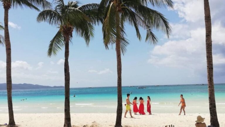 DOT: PH Generates PHP286 Billion In Tourist Receipts This Year