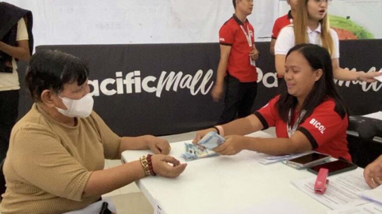 Small Rice Sellers In Albay Say Government Cash Aid Helps Sustain Their Biz