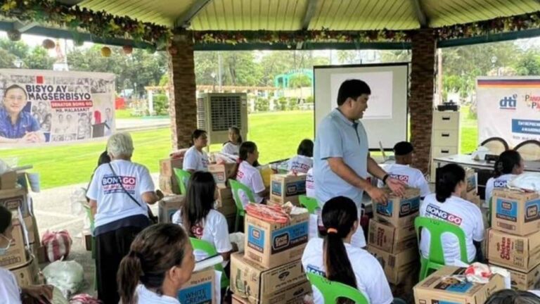 DTI Distributes Livelihood Kits To 20 Typhoon-Affected Pangasinenses