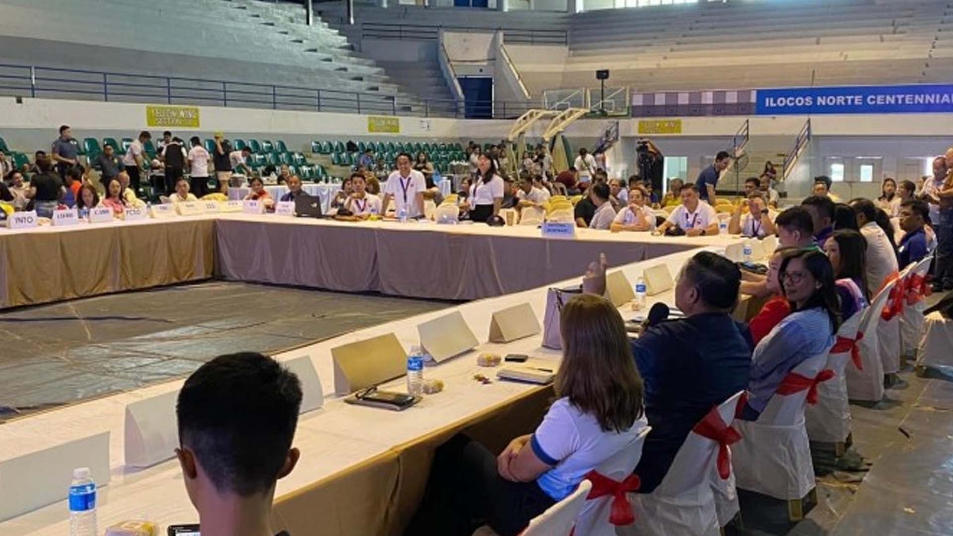 Laoag Residents Register Online For PH Service Fair Caravan