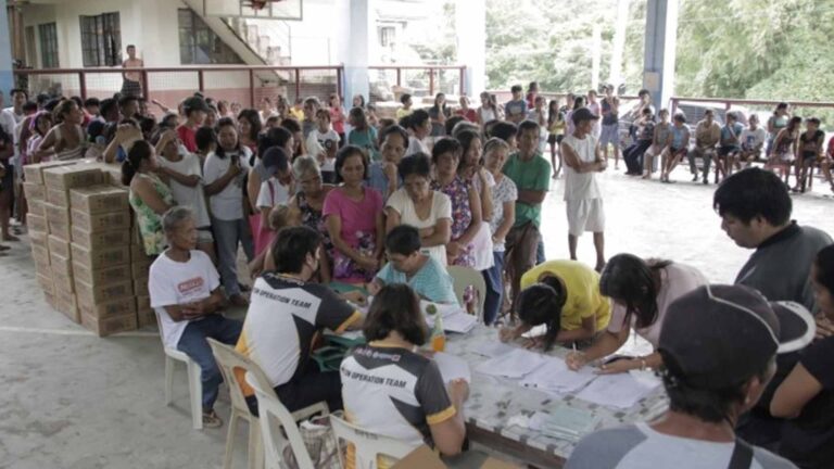 Albay Town Mayor To Continuously Aid Mayon Evacuees