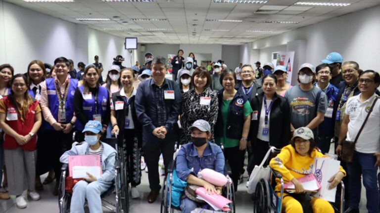 2nd Batch Of OFWs From Israel Receives Cash, Food Aid From DSWD