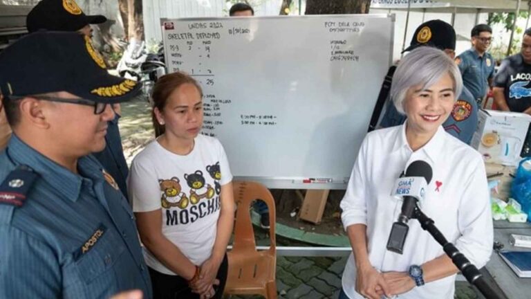 Manila’s 2 Major Cemeteries Draw 45K Visitors Ahead Of ‘Undas’