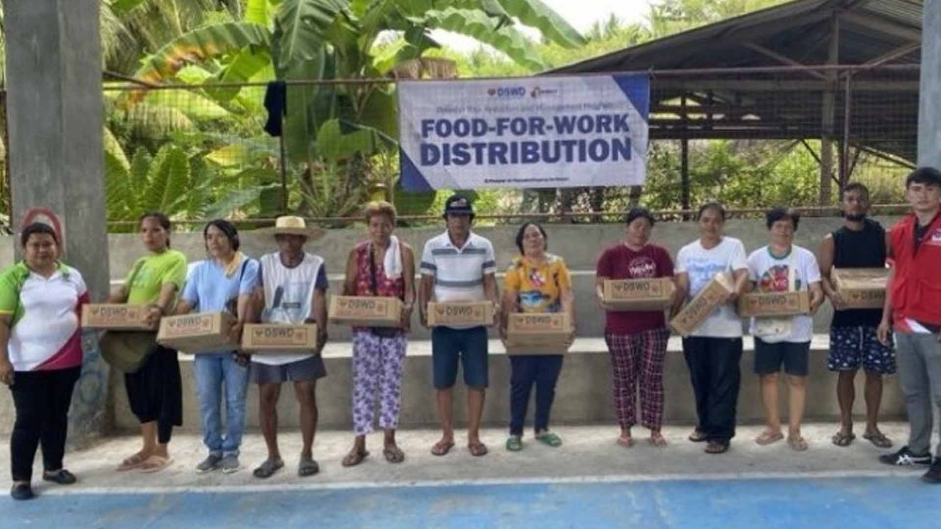 6.7K Cebu Town Families Join DSWD’s Food-For-Work Program