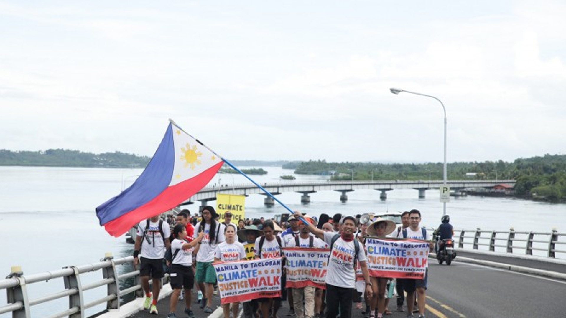 1,000-KM Walk Calls For Stronger Environmental Protection