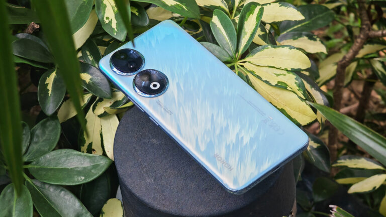 HONOR PH To Release Limited-Edition HONOR 90 5G Peacock Blue For Only Php 2,499