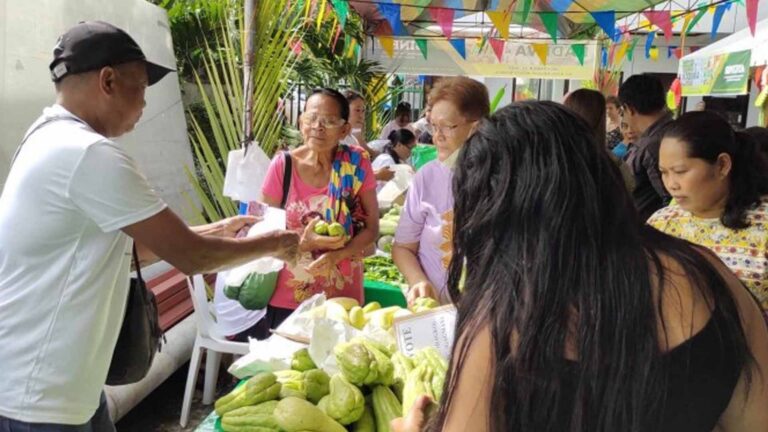 NIA Opens ‘Kadiwa Ng Pangulo’ In Negros Oriental Town