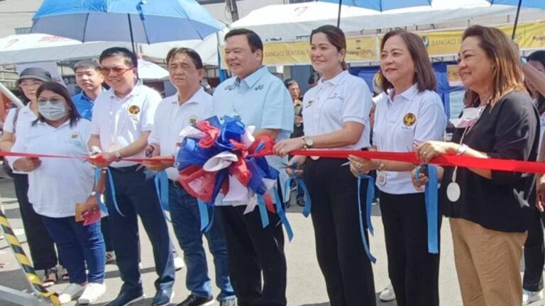 Iloilo City Rolls Out Cashless Payment Option At Terminal Market