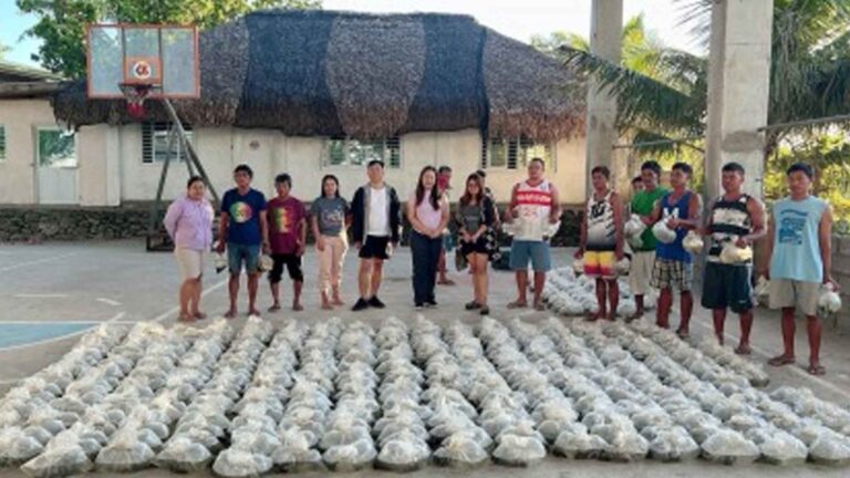 BFAR-Ilocos Distributes Malaga Fingerlings To Fish Cage Operators