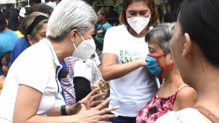 Wear Face Masks In Public Places, Mayor Tells Manila Residents