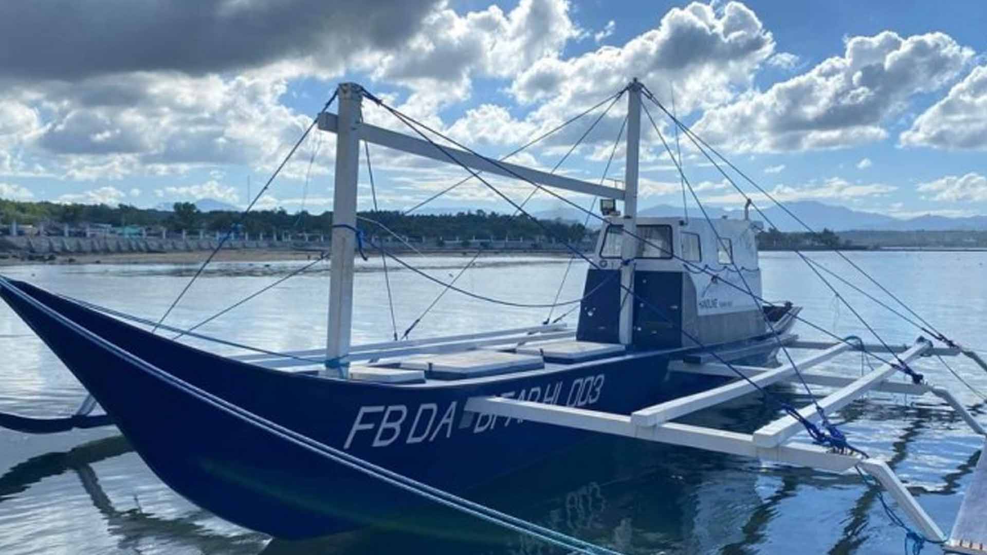 Ilocos Norte Fisherfolks Get Modern Fishing Boat To Boost Livelihood