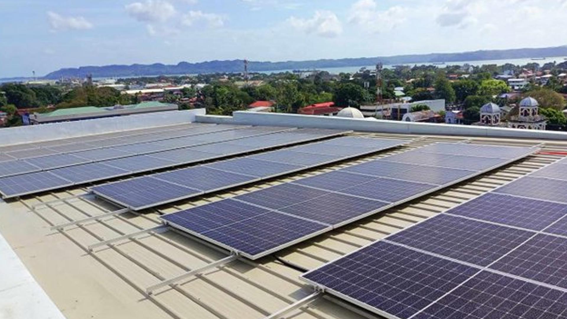 Iloilo City Hall Goes Green, Adopts Solar Power