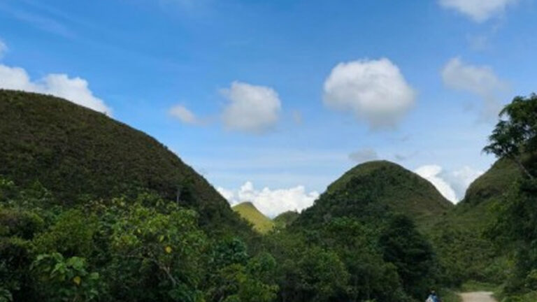 Negros Oriental Intensifies Tourism Efforts, Targets 500K Tourists In 2024