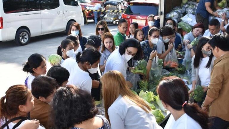 Veggies From Benguet Sell Like Hotcakes Among Bulakenyos
